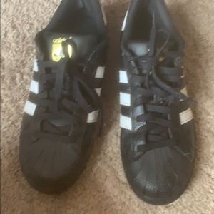 Adidas Superstar Men’s size 8. ( box )
